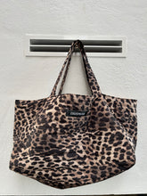 Indlæs billede til gallerivisning Shopper i quiltet dyreprint
