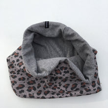 Indlæs billede til gallerivisning Unika Halsedisse med dyreprint og grå jersey. - TrikkerDesign