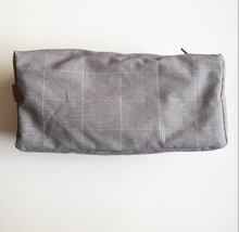 Indlæs billede til gallerivisning Toilettaske med tern - TrikkerDesign