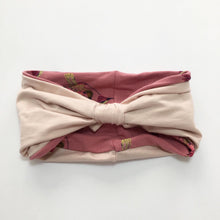 Indlæs billede til gallerivisning Pige Pandebånd med fugle og glimmer. Str. 8-14 år. - TrikkerDesign