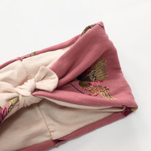 Indlæs billede til gallerivisning Pige Pandebånd med fugle og glimmer. Str. 8-14 år. - TrikkerDesign