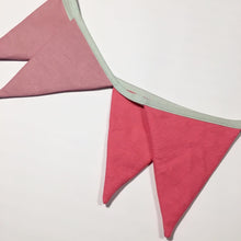 Indlæs billede til gallerivisning Flagranke med lyserøde flag - TrikkerDesign