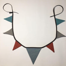 Indlæs billede til gallerivisning Flagranke med rust, blå og grå flag - TrikkerDesign