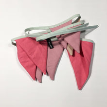 Indlæs billede til gallerivisning Flagranke med lyserøde flag - TrikkerDesign