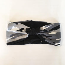 Indlæs billede til gallerivisning Pige pandebånd i army look og med sort sløjfe str. 8-14 år. - TrikkerDesign