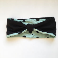 Indlæs billede til gallerivisning Pandebånd med mintfarvet jersey og sorte prikker