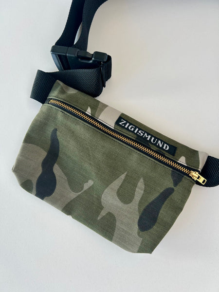 Bæltetaske/crossbody taske i army stof.