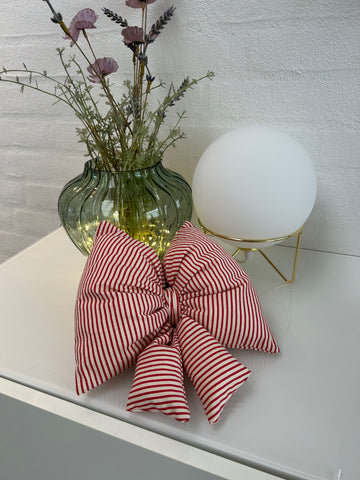 Lille stjerne i bolchefarvet bomuld.