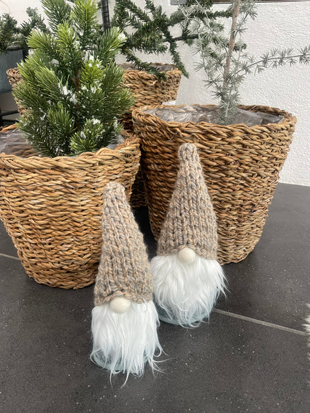 ❤️Håndlavede “Gnomer” med hjemmestrikkede huer i beige (2 stk).