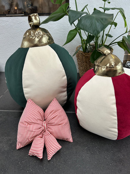 Lille stjerne i bolchefarvet bomuld.