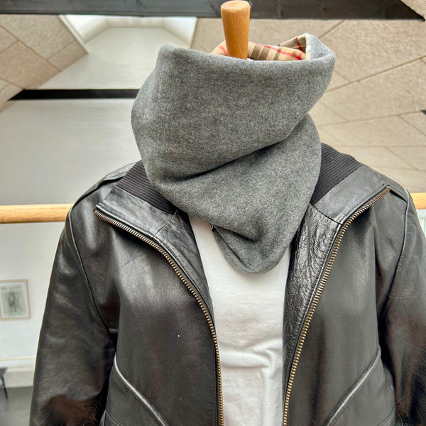 Halsedisse i tern med to slags fleece