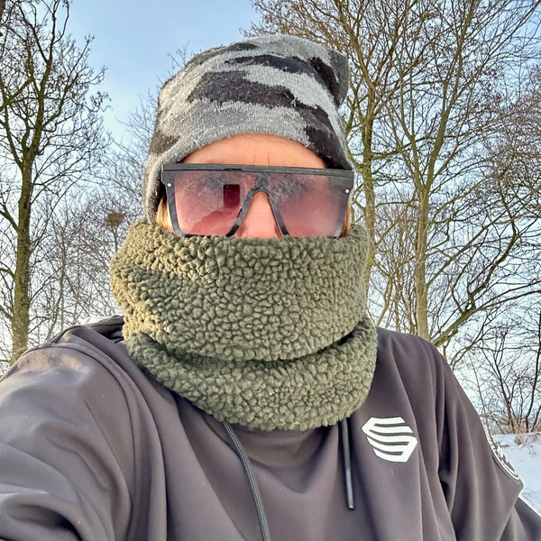 Halsedisse i army grønt Teddy.