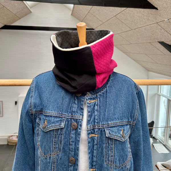 Halsedisse i bordeaux, hvid og grå