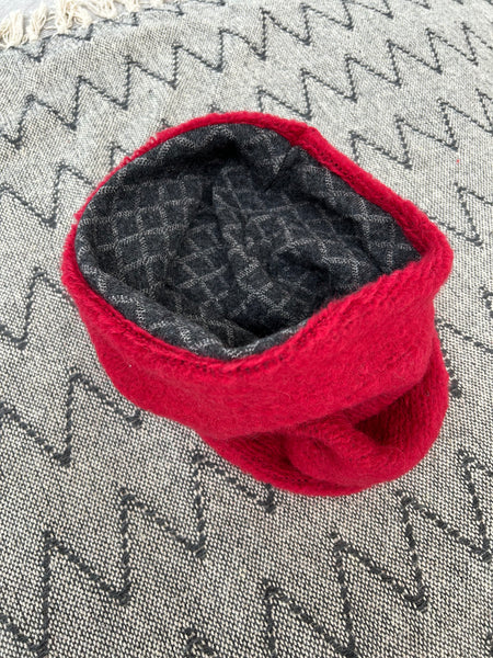 Halsedisse i skønne stærke farver.