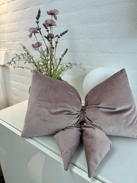 Kæmpe julesløjfe i Rosa velour med fyld.