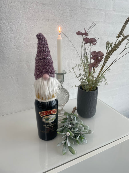 ❤️Håndlavet “Gnom” i karrygul og lyserød med hjemmestrikket hue.