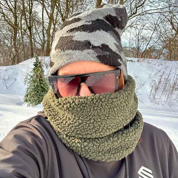 Halsedisse i army grønt Teddy.