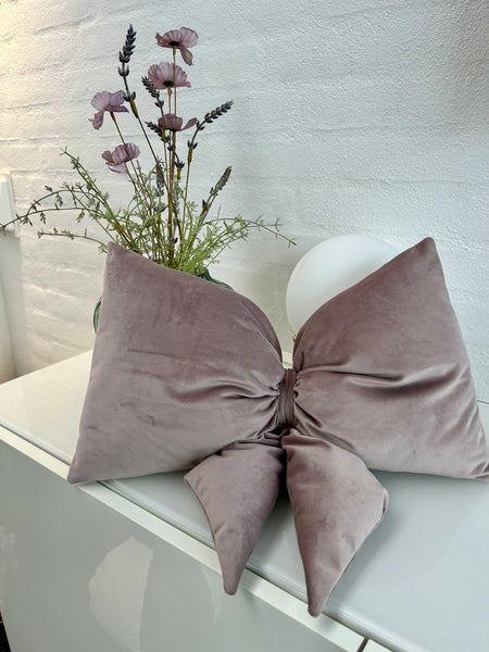 Kæmpe julesløjfe i Rosa velour med fyld.