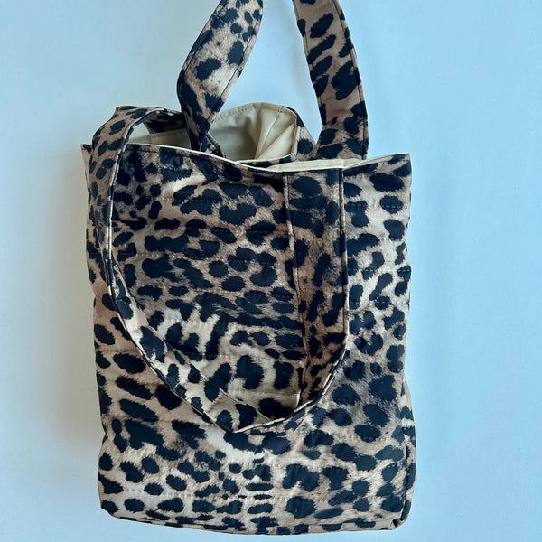 Shopper i quiltet dyreprint