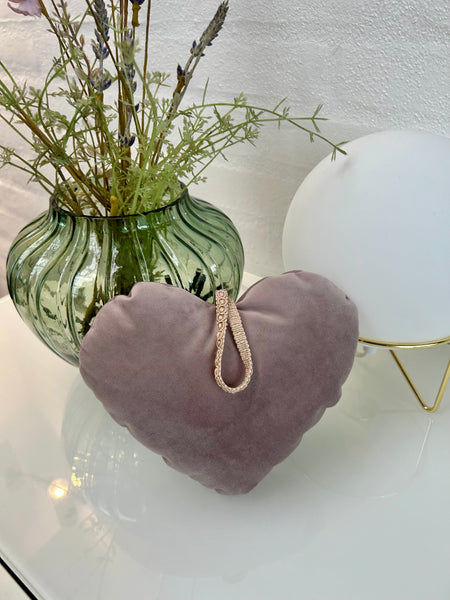 Bred julesløjfe i rosa velour.