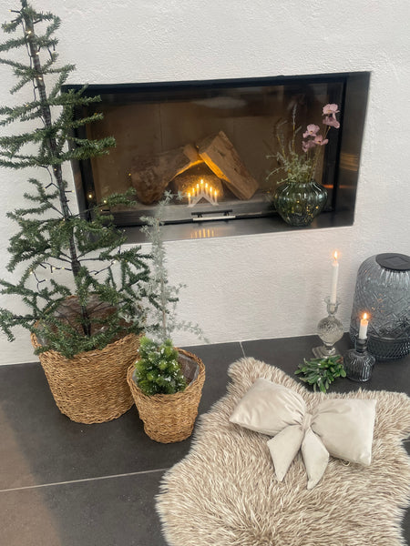 Kæmpe julesløjfe i råhvid velour med fyld.