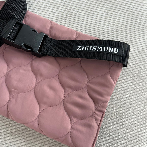 Bæltetaske/ crossbody i lys lyserød quilt.
