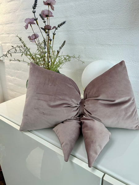 Kæmpe julesløjfe i Rosa velour med fyld.