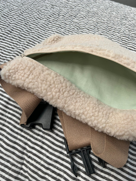 Bæltetaske/crossbody i teddybear.