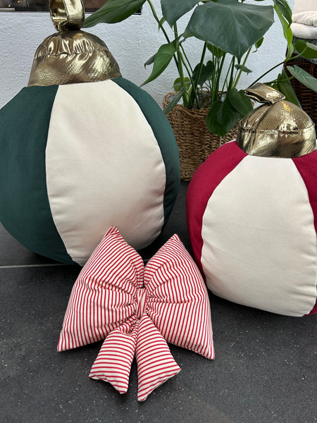 Lille stjerne i bolchefarvet bomuld.