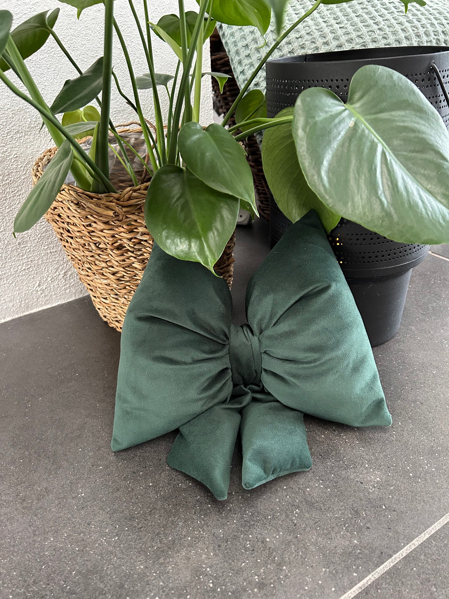 Velour sløjfe i skøn mørk grøn 🌲