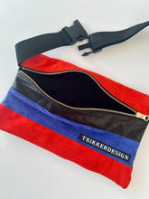 Indlæs billede til gallerivisning Crossbody/bæltetaske i skind og fake skind.
