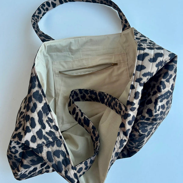 Shopper i quiltet dyreprint