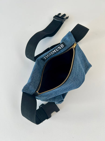 Bæltetaske/crosdbody i denim.