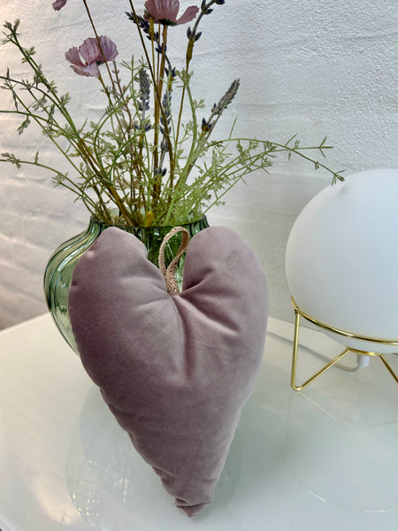 Julehjerte i rosa velour.