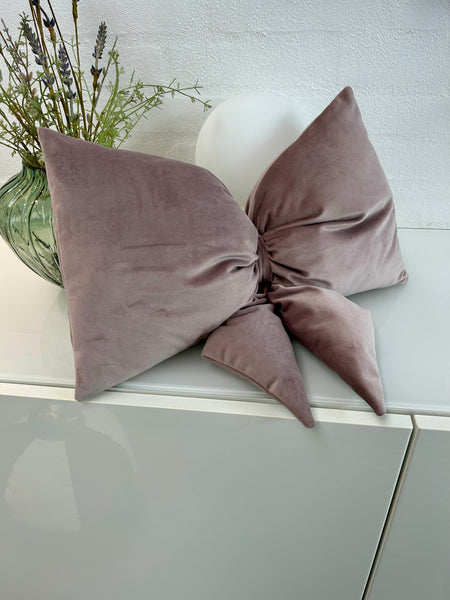Kæmpe julesløjfe i Rosa velour med fyld.