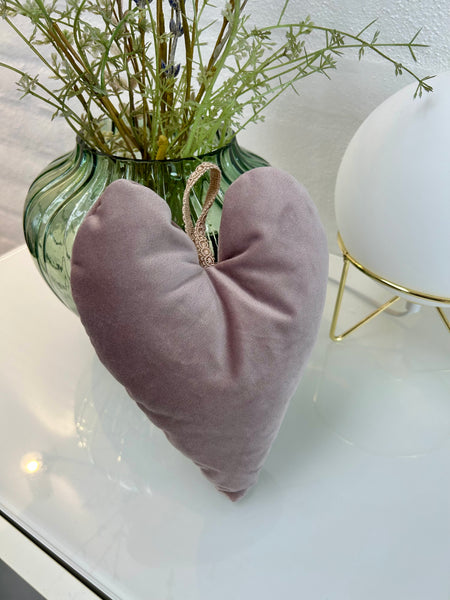 Julehjerte i rosa velour.