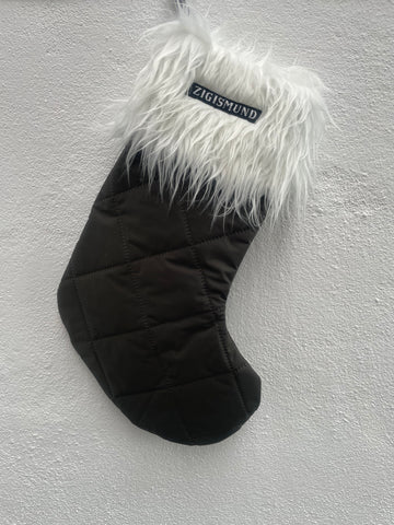 Stor julesok i army quilt med fake fur.