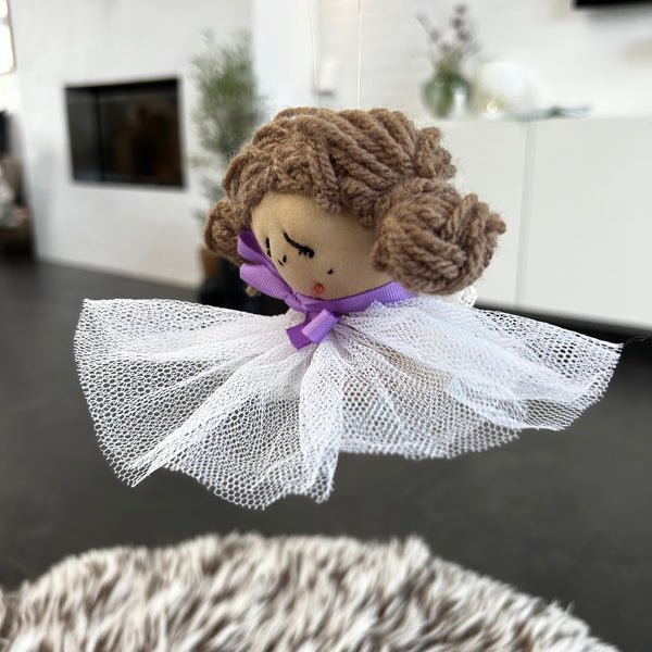 Den lille fede skytsengel Daniella.