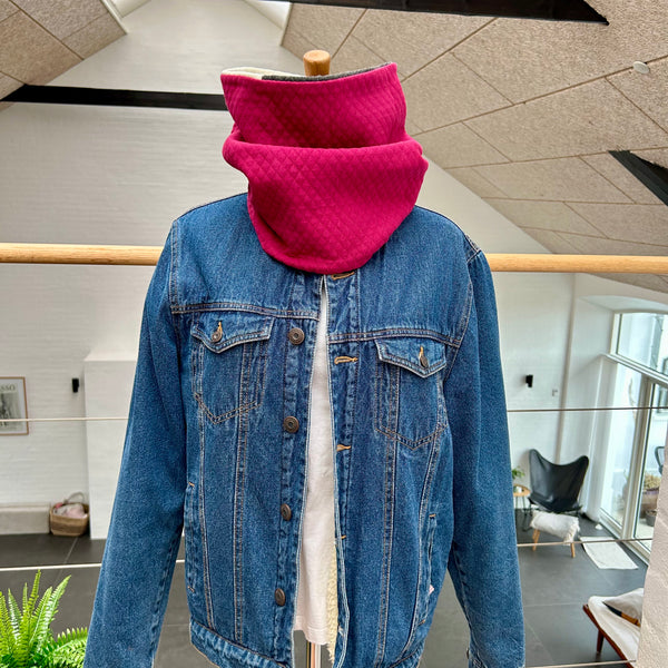 Halsedisse i bordeaux, hvid og grå