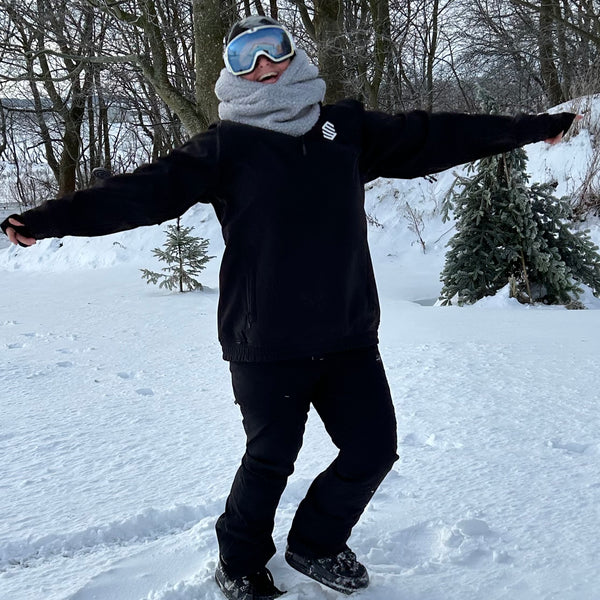 Balaclava i lysegrå Teddy med hvidt fleece.