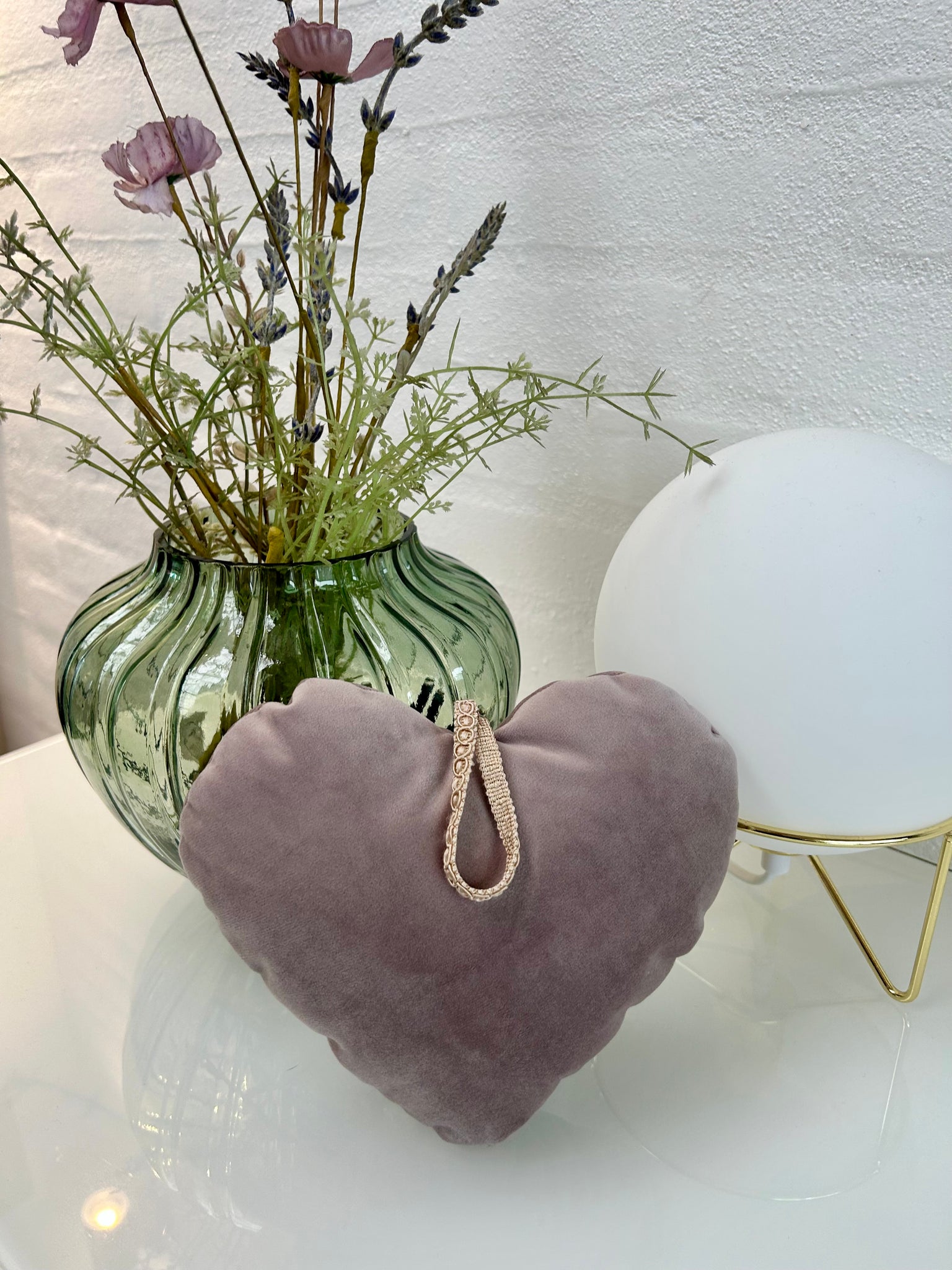 Bred julesløjfe i rosa velour.