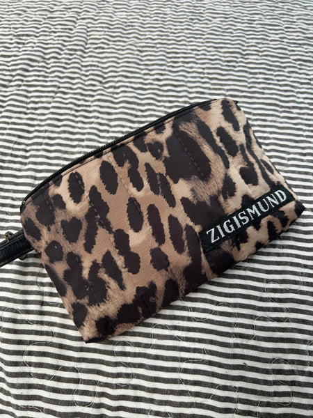 Keyhanger pung i quiltet dyreprint.