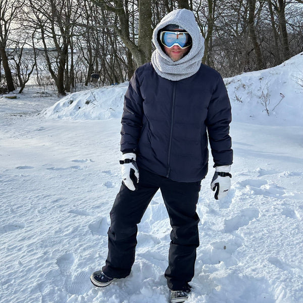 Balaclava i lysegrå Teddy med sort fleece.