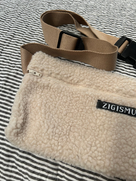 Bæltetaske/crossbody i teddybear.