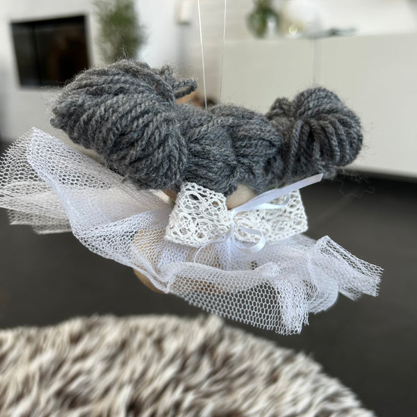 Den lille fede skytsengel Magda Eline
