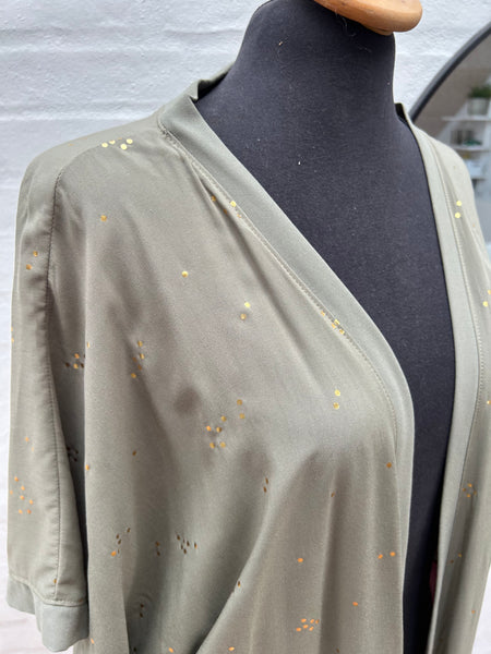 Strand kimono i 3 farver med guld prikker str. xs/m