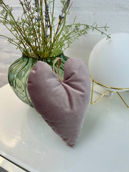 Julehjerte i rosa velour.