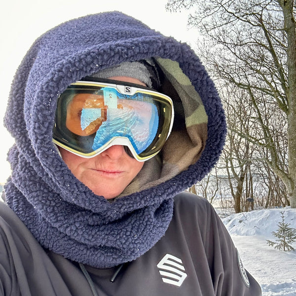 Balaclava i blå Teddy med army fleece foer.