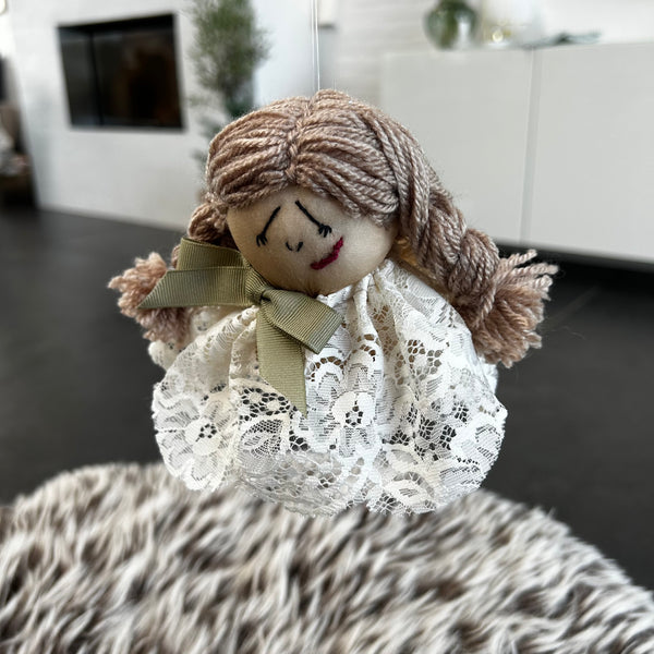 Den lille fede skytsengel Hanna.