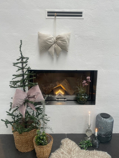 Kæmpe julesløjfe i Rosa velour med fyld.